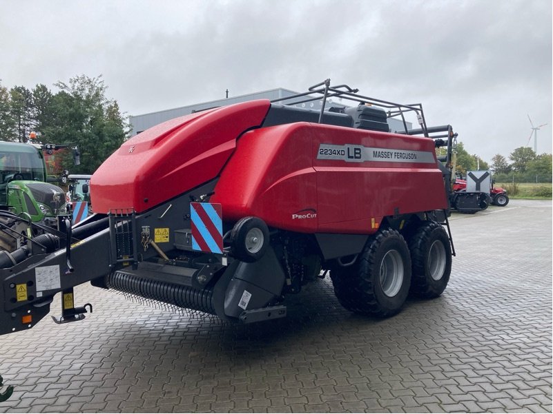 Großpackenpresse van het type Massey Ferguson 2234 XDTC EU, Neumaschine in Gadenstedt (Foto 2)