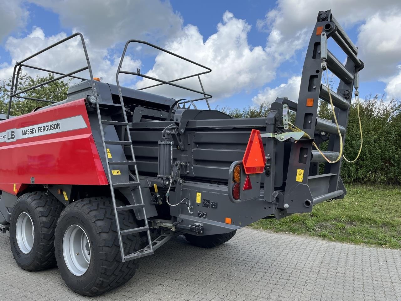 Großpackenpresse a típus Massey Ferguson 2234 XDTP, Gebrauchtmaschine ekkor: Videbæk (Kép 2)