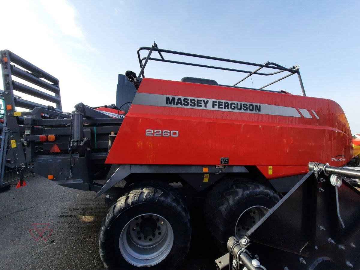 Großpackenpresse Türe ait Massey Ferguson 2260 TC, Neumaschine içinde Schwechat (resim 3)