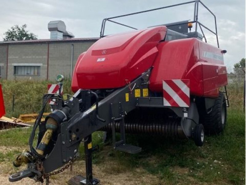 Großpackenpresse a típus Massey Ferguson 2270SP, Gebrauchtmaschine ekkor: LOMBEZ