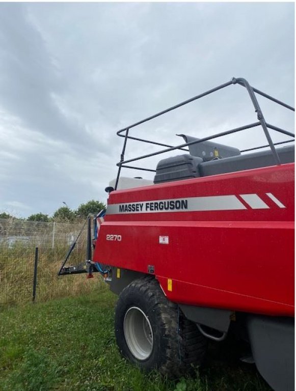 Großpackenpresse tip Massey Ferguson 2270SP, Gebrauchtmaschine in LOMBEZ (Poză 2)