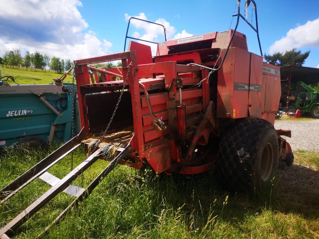 Großpackenpresse del tipo Massey Ferguson Lb 190, Gebrauchtmaschine en Roches-sur-Marne (Imagen 11)