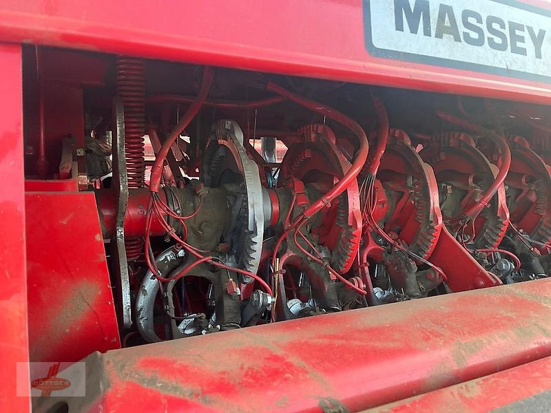 Großpackenpresse del tipo Massey Ferguson MF 187, Gebrauchtmaschine en Oederan (Imagen 8)