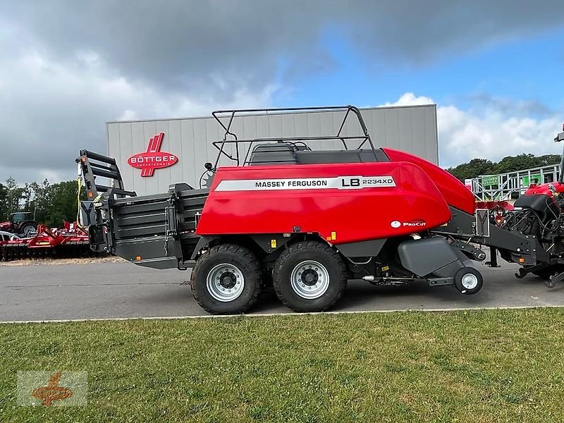 Großpackenpresse Türe ait Massey Ferguson MF 2234 XDTC mit Schneidwerk "NEW", Neumaschine içinde Oederan (resim 1)