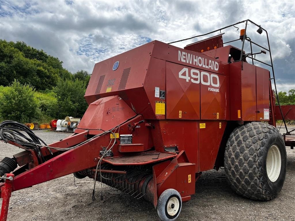 Großpackenpresse Türe ait New Holland 4900, Gebrauchtmaschine içinde Aalborg SV (resim 1)