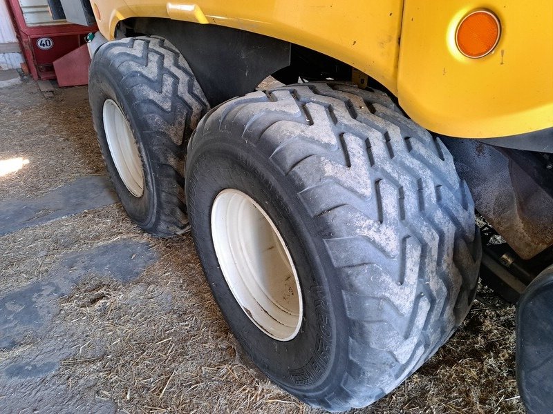 Großpackenpresse van het type New Holland BB 1290 R, Gebrauchtmaschine in Rollwitz (Foto 10)