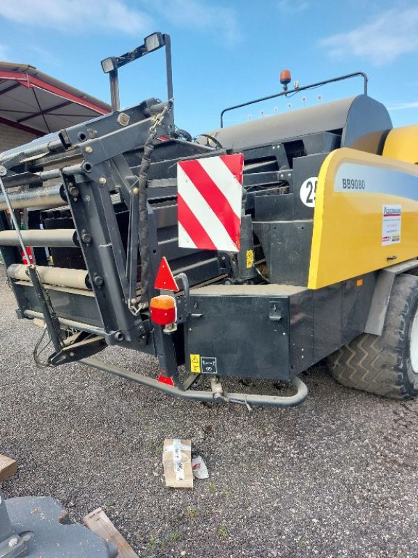 Großpackenpresse van het type New Holland BB 9080, Gebrauchtmaschine in CHEVILLON  (MAIZEROY) (Foto 3)