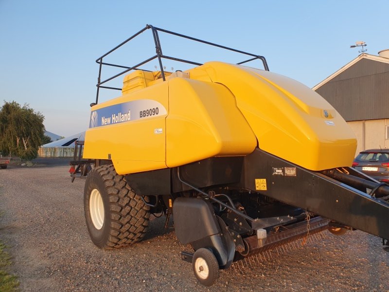 Großpackenpresse του τύπου New Holland BB 9090 M/Ballesliske, Gebrauchtmaschine σε Humble