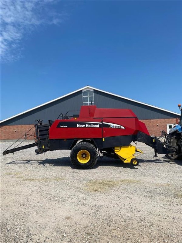 Großpackenpresse от тип New Holland BB 940 A CropCutter Fin maskine, Gebrauchtmaschine в Kjellerup (Снимка 1)