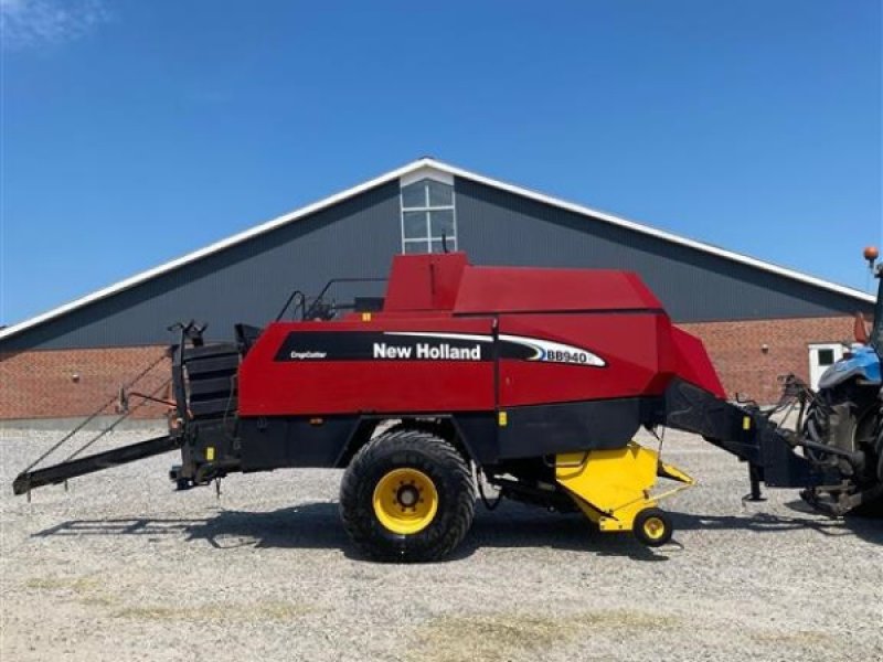 Großpackenpresse of the type New Holland BB 940 A CropCutter Fin maskine, Gebrauchtmaschine in Kjellerup (Picture 1)