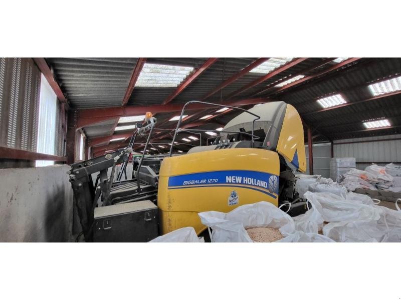 Großpackenpresse des Typs New Holland BB1270, Gebrauchtmaschine in CHAUMONT (Bild 1)