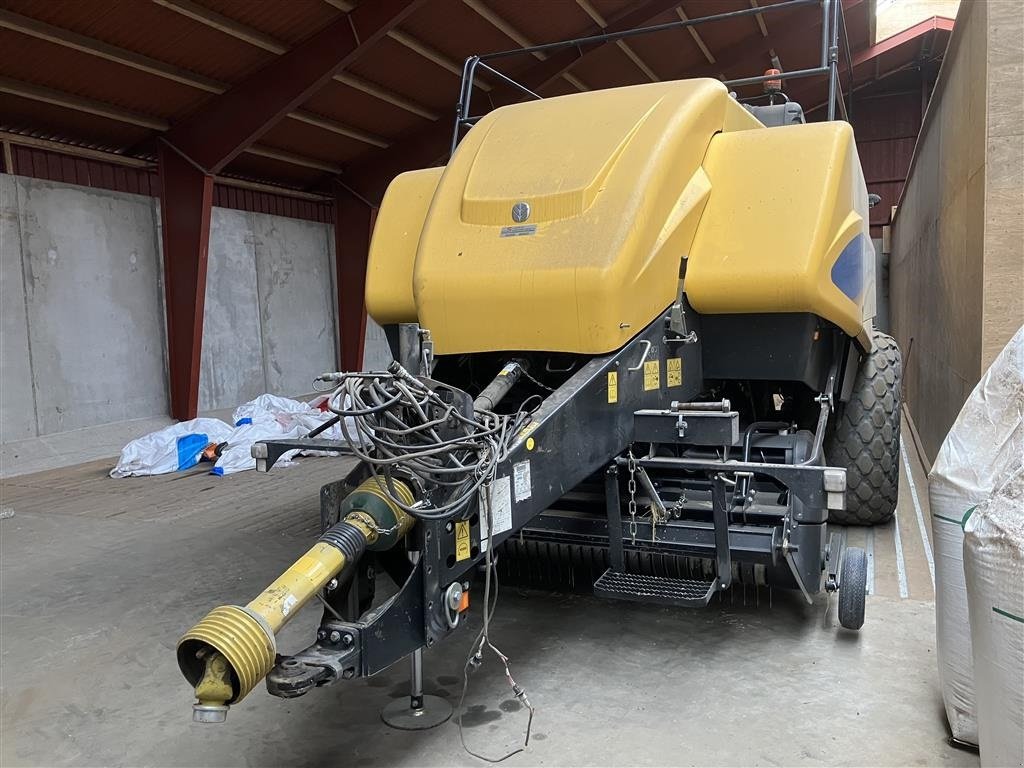 Großpackenpresse tip New Holland BB9090 PLUS med Parkland 325 vogn, Gebrauchtmaschine in Roskilde (Poză 1)