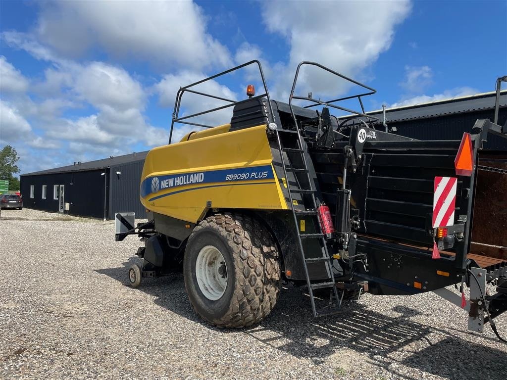 Großpackenpresse typu New Holland bb9090 plus, Gebrauchtmaschine v Hjørring (Obrázek 3)