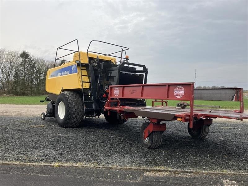 Großpackenpresse van het type New Holland BB9090, Gebrauchtmaschine in Aalestrup (Foto 6)