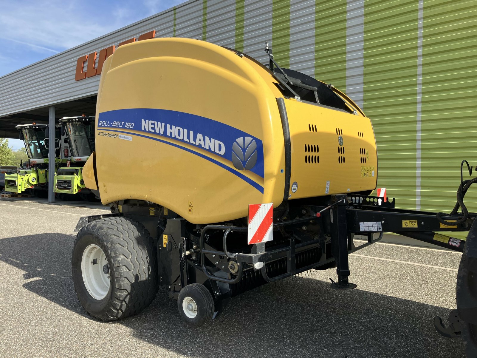 Großpackenpresse a típus New Holland ROLL BELT 180 ACTIVE SWEEP, Gebrauchtmaschine ekkor: ailias (Kép 2)