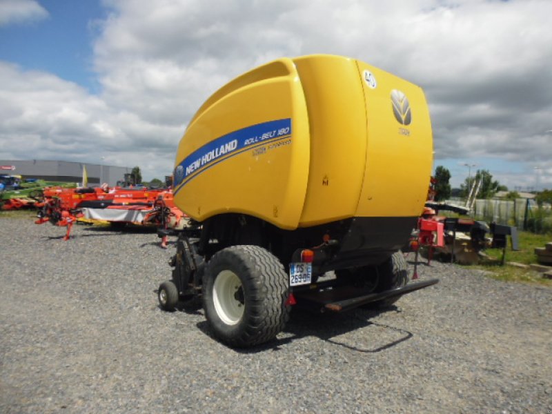 Großpackenpresse van het type New Holland ROLLBELT180, Gebrauchtmaschine in CHATEAUBRIANT CEDEX (Foto 3)