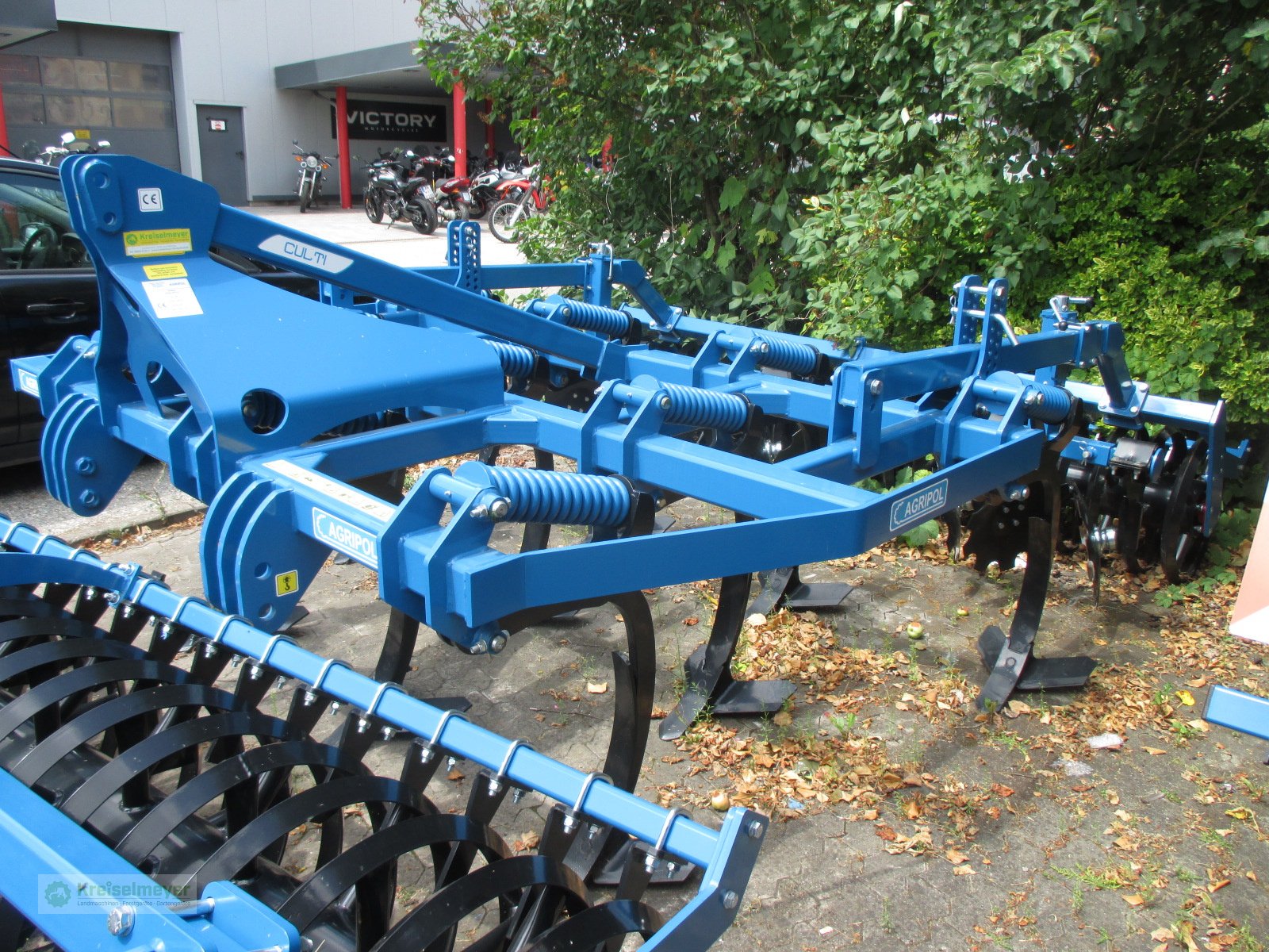 Grubber of the type Agripol Culti 2-300 Tiefengrubber mit Feder-Überlastsicherung + Dachringwalze, Neumaschine in Feuchtwangen (Picture 5)