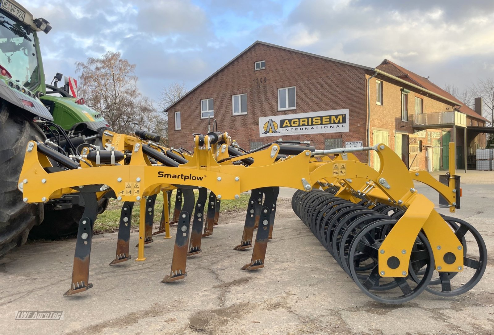 Grubber van het type Agrisem Smartplow SR, Gebrauchtmaschine in Römstedt (Foto 2)