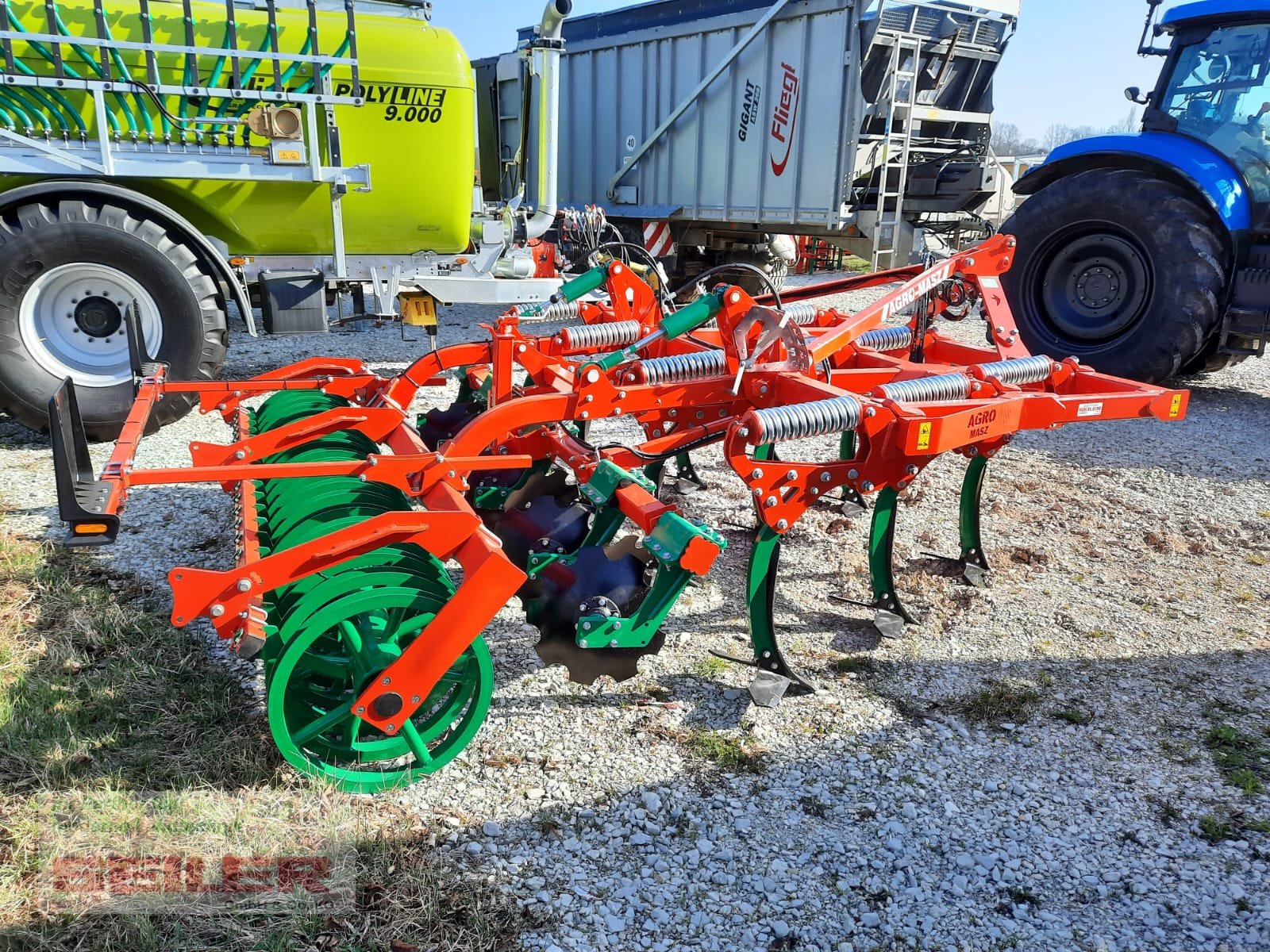 Grubber Türe ait Agro-Masz Runner 30 U-Ring-Walze 600, Neumaschine içinde Burghaslach (resim 3)