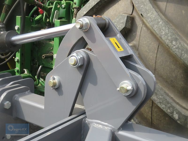 Grubber des Typs AgroXX TRIPLE-X 4.0-13 ZINKEN MULCHGRUBBER PREMIUM MIT DACHRINGWALZE--, Neumaschine in Ennigerloh (Bild 26)