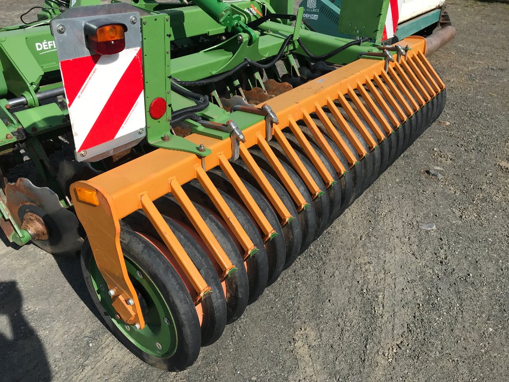 Grubber typu Amazone CATROS + 3001 DESTOCKAGE, Gebrauchtmaschine w UZERCHE (Zdjęcie 9)