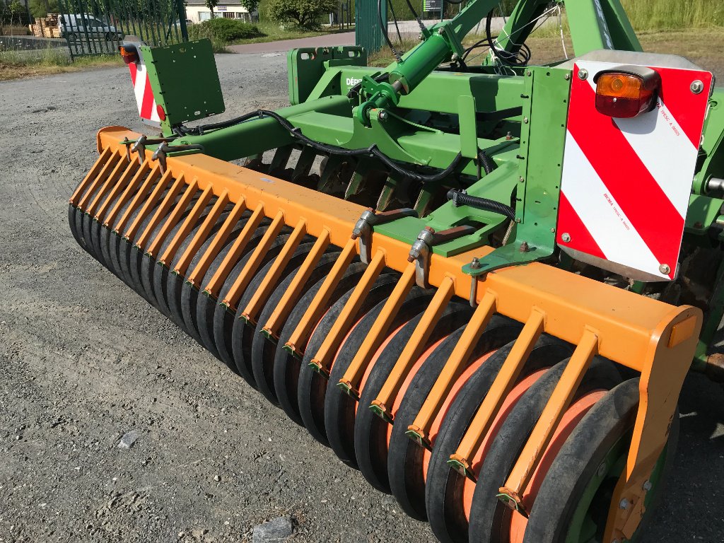 Grubber of the type Amazone CATROS + 3001 DESTOCKAGE, Gebrauchtmaschine in UZERCHE (Picture 8)