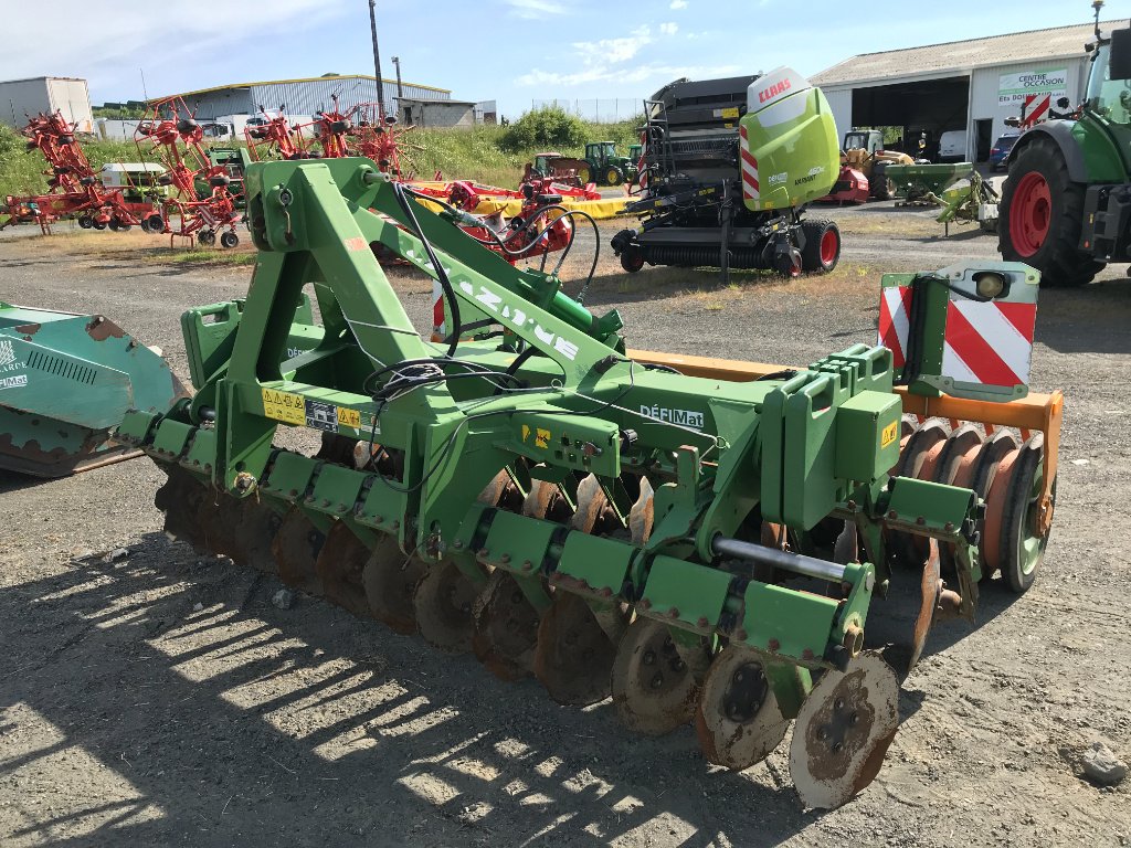 Grubber du type Amazone CATROS + 3001 DESTOCKAGE, Gebrauchtmaschine en UZERCHE (Photo 1)