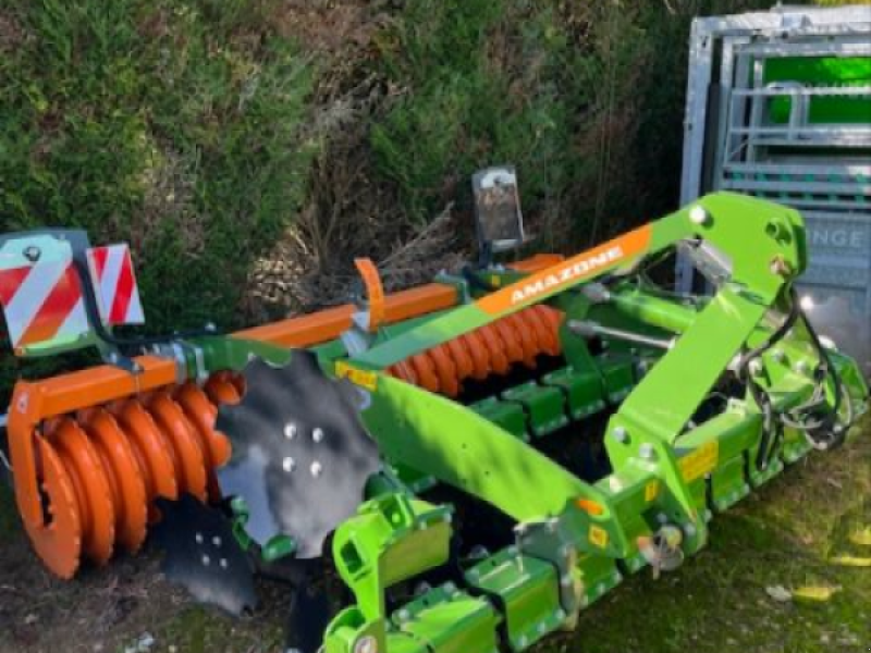 Grubber del tipo Amazone CATROS+ 3003, Gebrauchtmaschine In CHAMPLECY