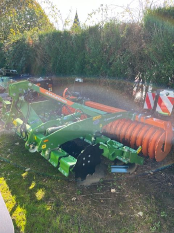 Grubber des Typs Amazone CATROS+ 3003, Gebrauchtmaschine in CHAMPLECY (Bild 2)