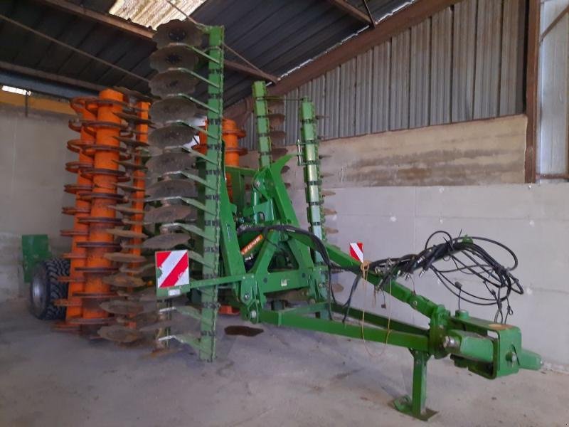 Grubber des Typs Amazone CATROS 6100, Gebrauchtmaschine in CHAUMONT (Bild 1)