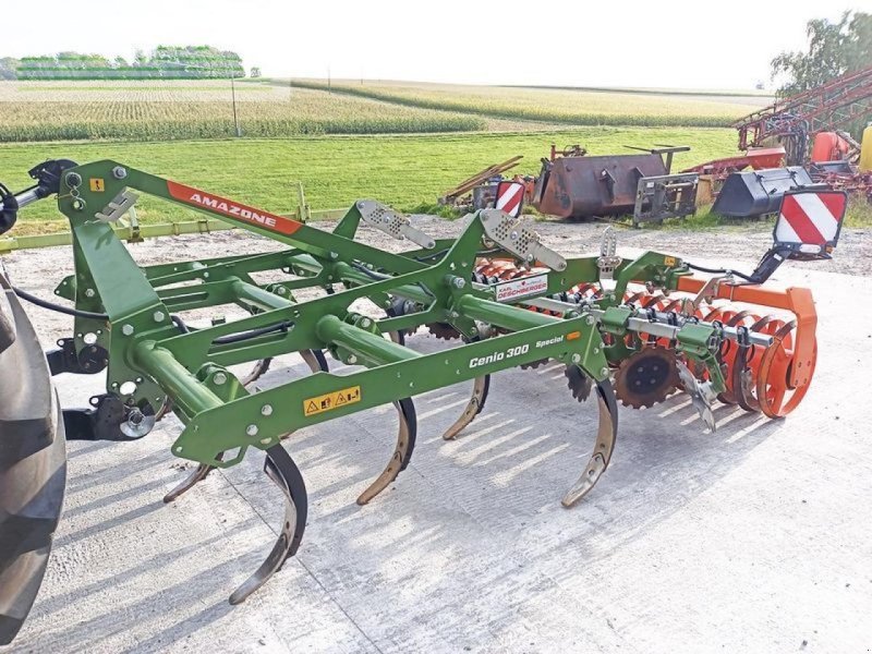 Grubber of the type Amazone cenio 3000 special vorführgrubber, Gebrauchtmaschine in SANKT MARIENKIRCHEN BEI SCHÄRDING (Picture 1)