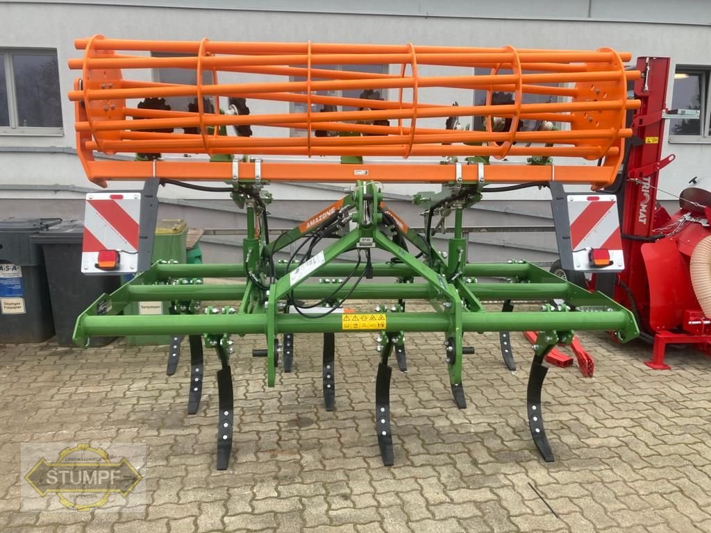 Grubber des Typs Amazone CENIO 3000 Special, Neumaschine in Grafenstein (Bild 1)