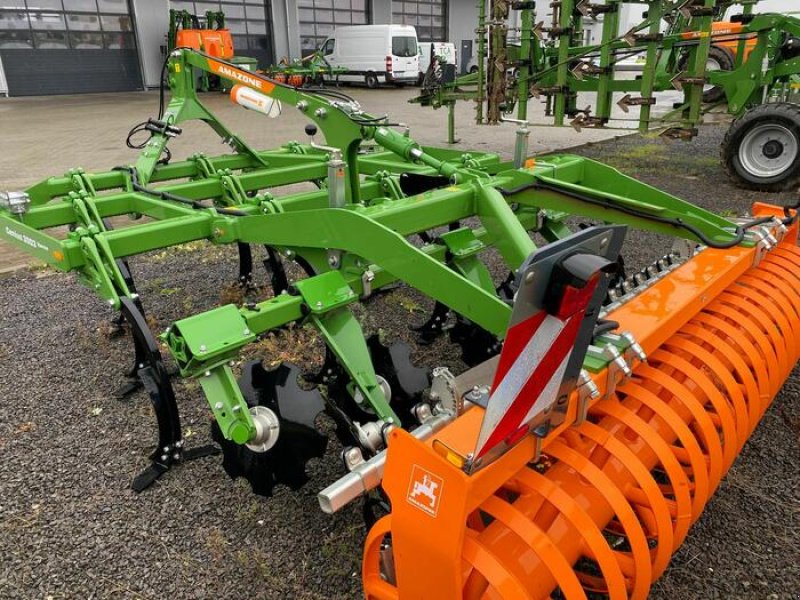 Grubber Türe ait Amazone CENIUS 3003 SPECIAL, Neumaschine içinde Kottenheim (resim 2)