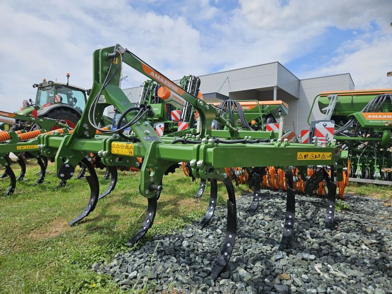 Grubber del tipo Amazone Cenius 3003, Neumaschine en Sieget in der Wart