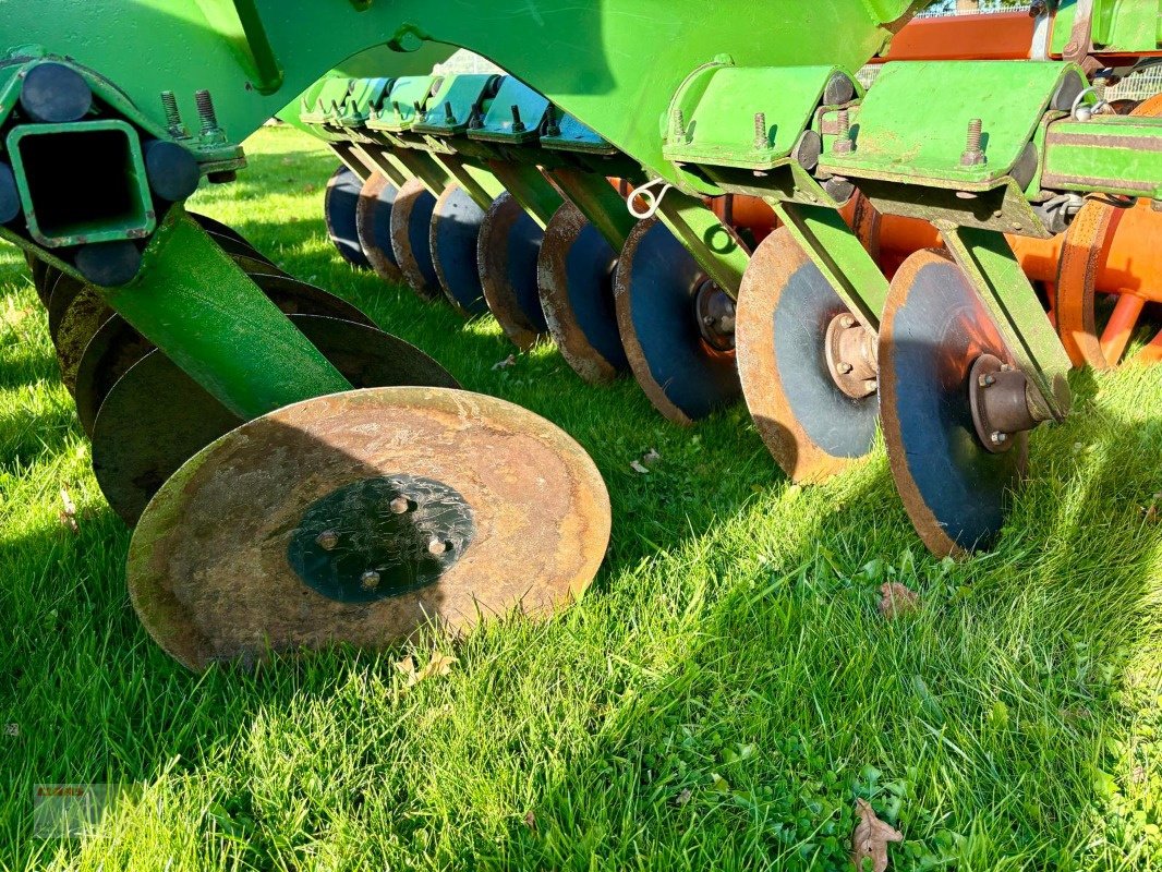 Grubber typu Amazone CENTAUR 3002, Mulchgrubber, Doppelwalze, Fahrwerk, Gebrauchtmaschine v Neerstedt (Obrázek 12)