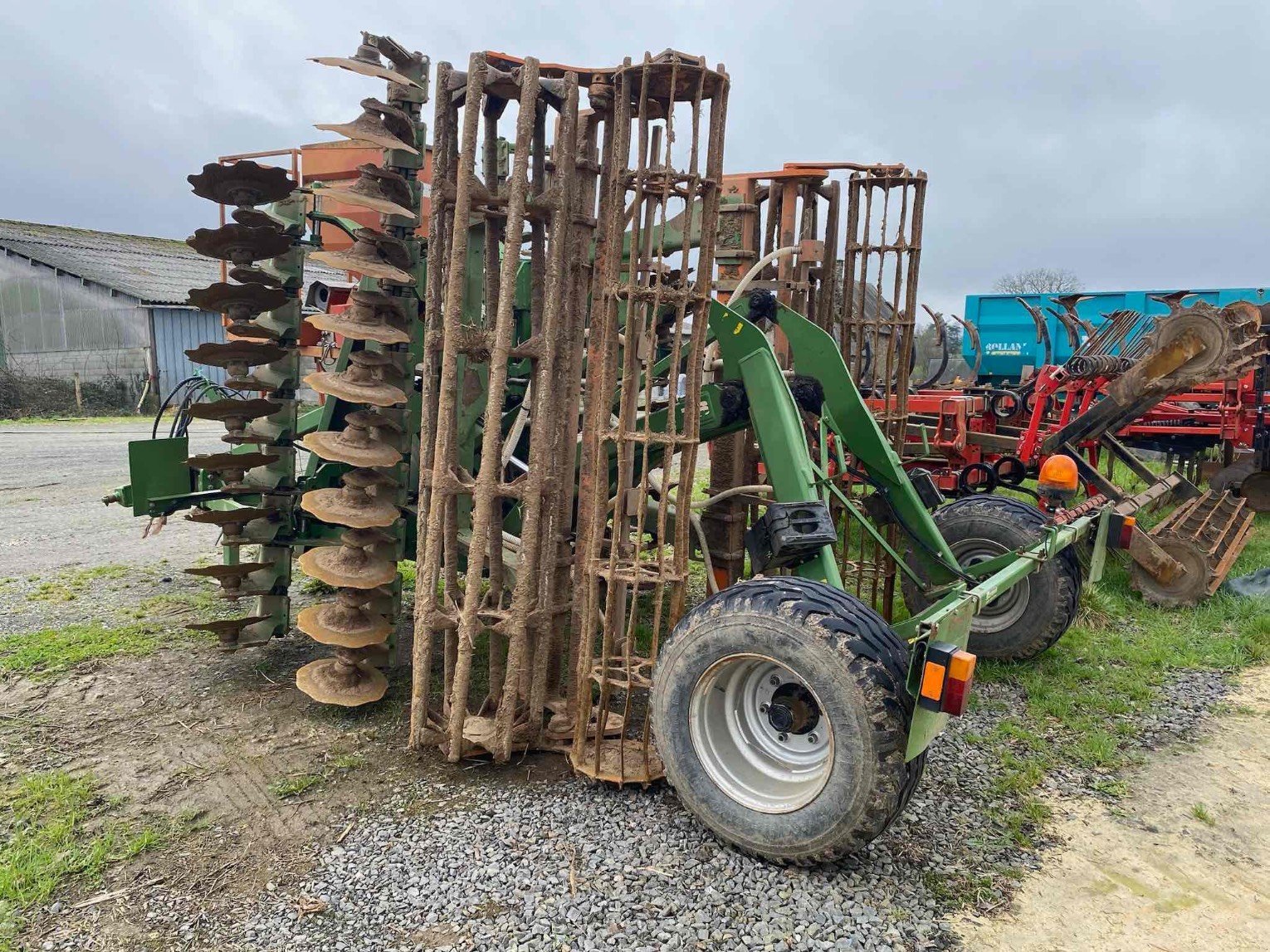 Grubber van het type Amazone Déchaumeur CATROS+ 5001-2 Amazone, Gebrauchtmaschine in SAINT CLAIR SUR ELLE (Foto 4)