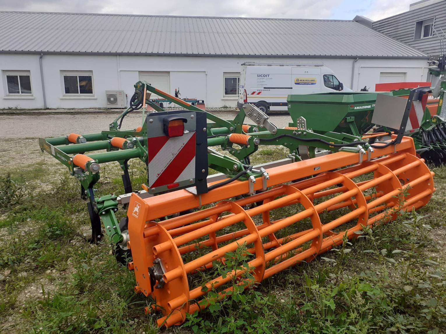 Grubber del tipo Amazone Déchaumeur à dents CENIO 3000 SUPER Amazone, Gebrauchtmaschine In ROYNAC (Immagine 3)