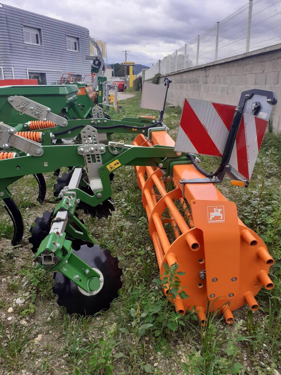 Grubber типа Amazone Déchaumeur à dents CENIO 3000 SUPER Amazone, Gebrauchtmaschine в ROYNAC (Фотография 5)