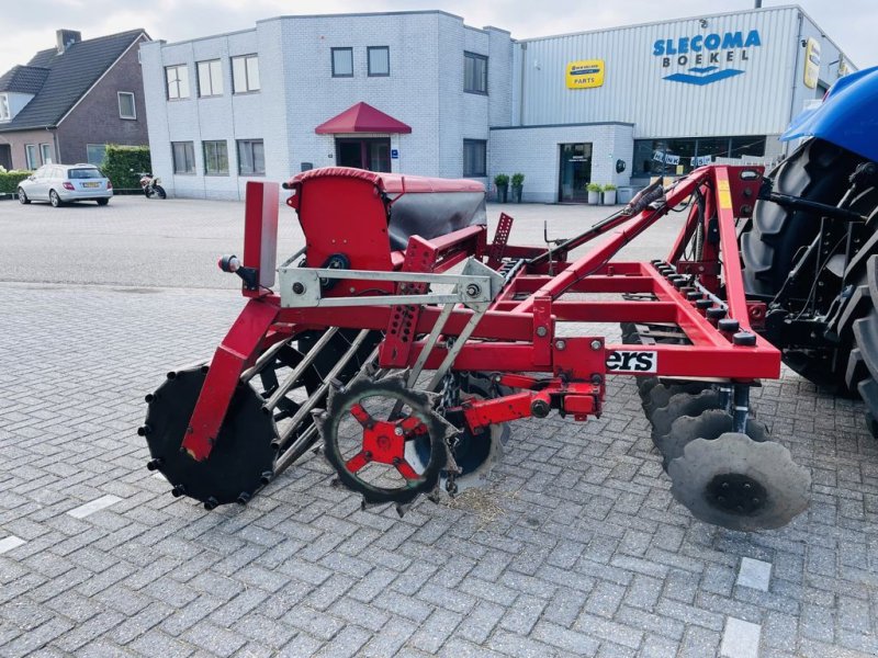 Grubber tip Evers Skyros Vario met Fiona zaai unit, Gebrauchtmaschine in BOEKEL (Poză 1)