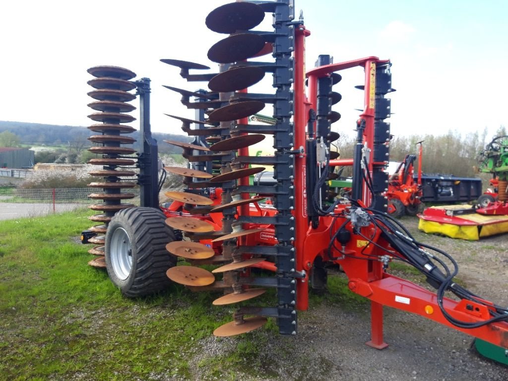 Grubber Türe ait Gregoire-Besson NORMANDIE 500, Gebrauchtmaschine içinde CHEVILLON  (MAIZEROY) (resim 1)