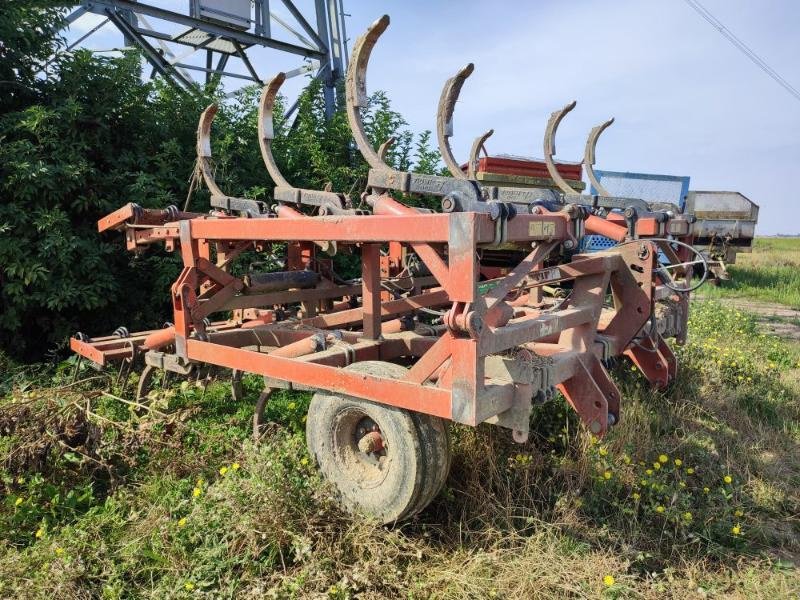 Grubber a típus Gregoire EUROCULT, Gebrauchtmaschine ekkor: BRAY en Val (Kép 5)