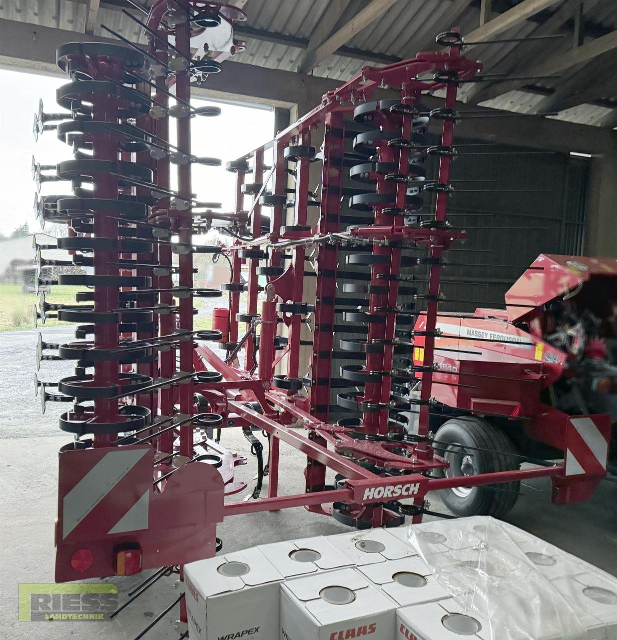 Grubber del tipo Horsch FINER 6 SL RollFlex  hyd. Tiefenführung, Neumaschine In Homberg (Ohm) - Maulbach (Immagine 10)