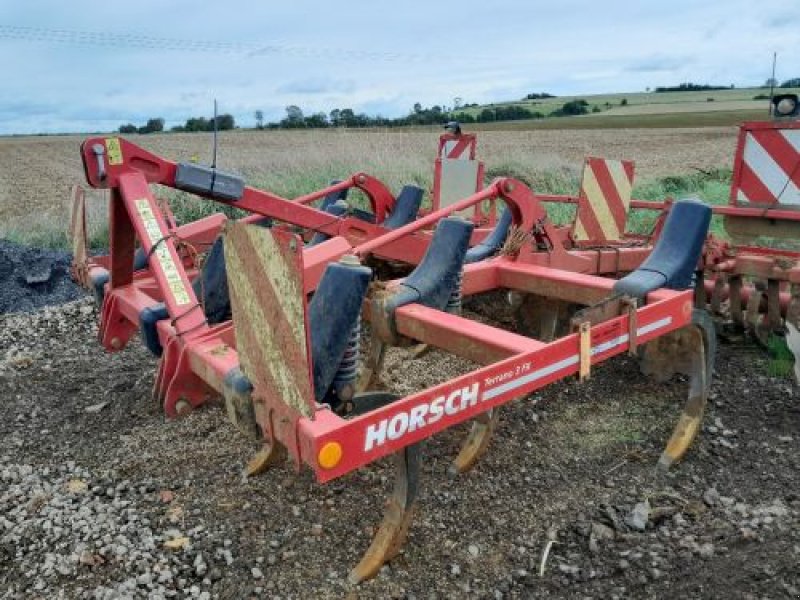 Grubber van het type Horsch TERRANO 3 FX, Gebrauchtmaschine in Piennes (Foto 1)