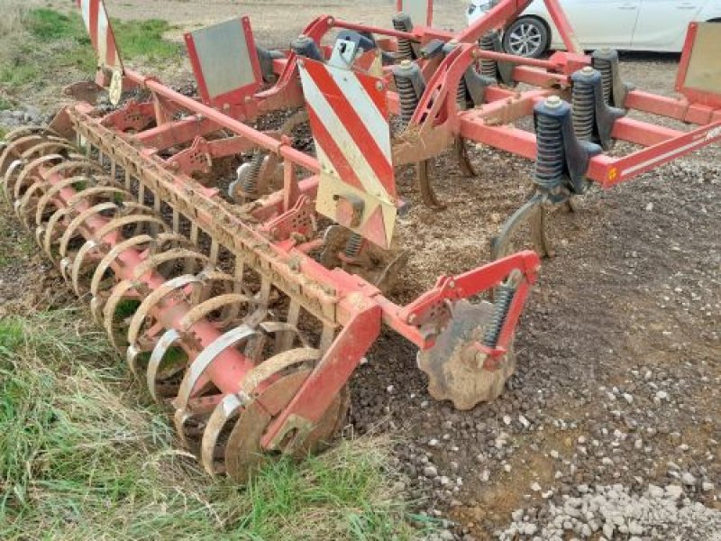 Grubber van het type Horsch TERRANO 3 FX, Gebrauchtmaschine in Piennes (Foto 3)