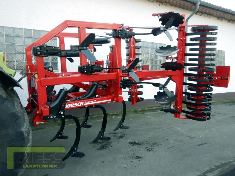 Grubber del tipo Horsch TERRANO 4 FX M10 Roll Flex, Neumaschine In Homberg/Ohm - Maulbach (Immagine 1)