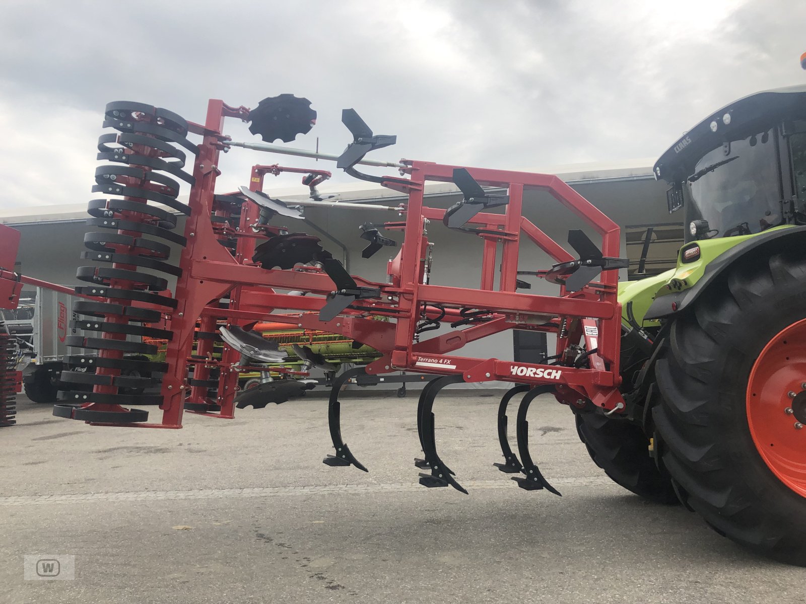 Grubber of the type Horsch Terrano 4 FX, Neumaschine in Zell an der Pram (Picture 22)