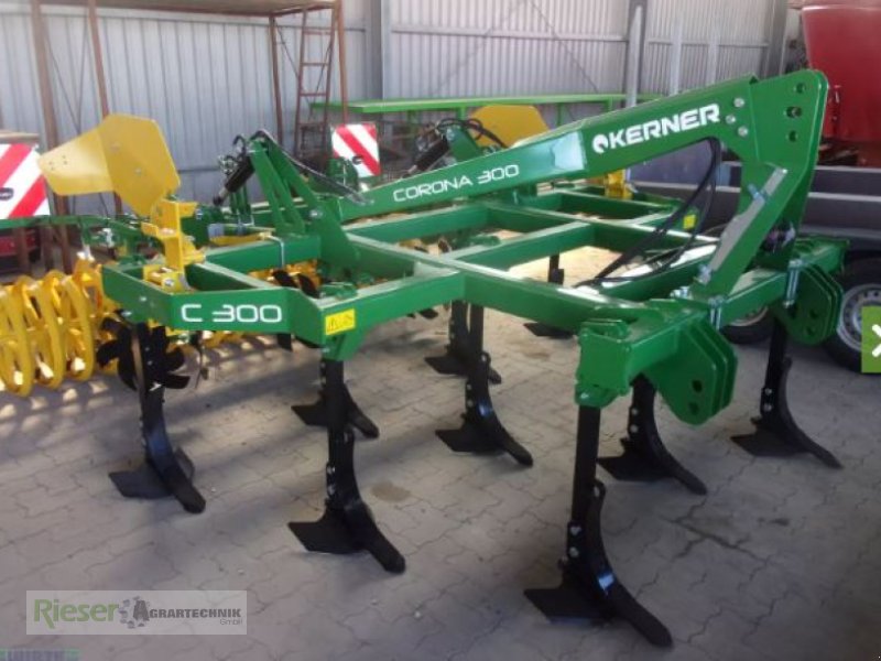 Grubber del tipo Kerner Corona C 300 Sternradgrubber, Flügelschar Connect und Crackerwalze mit Messerschiene, Neumaschine en Nördlingen (Imagen 1)