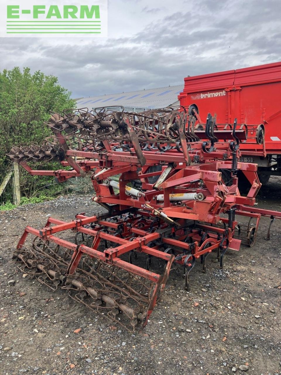 Grubber typu Kongskilde cultivateur sp 4000 4m, Gebrauchtmaschine v BLENDECQUES (Obrázek 2)