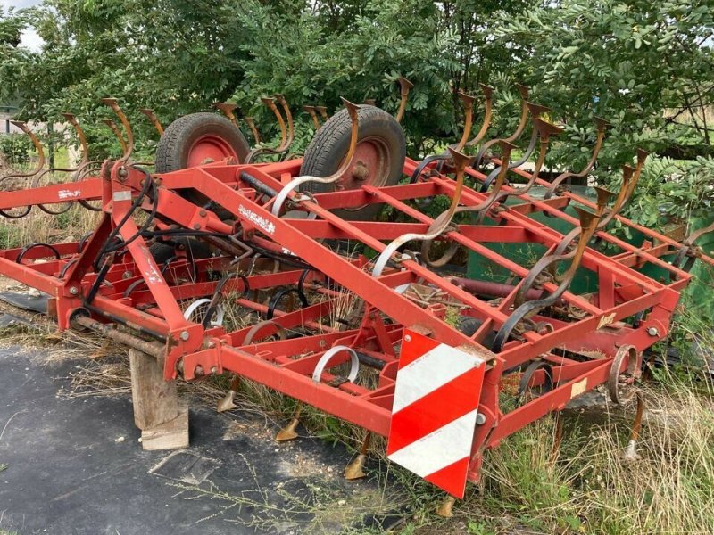 Grubber van het type Kongskilde VIBROCULTEUR SGC, Gebrauchtmaschine in CHEMINOT (Foto 1)