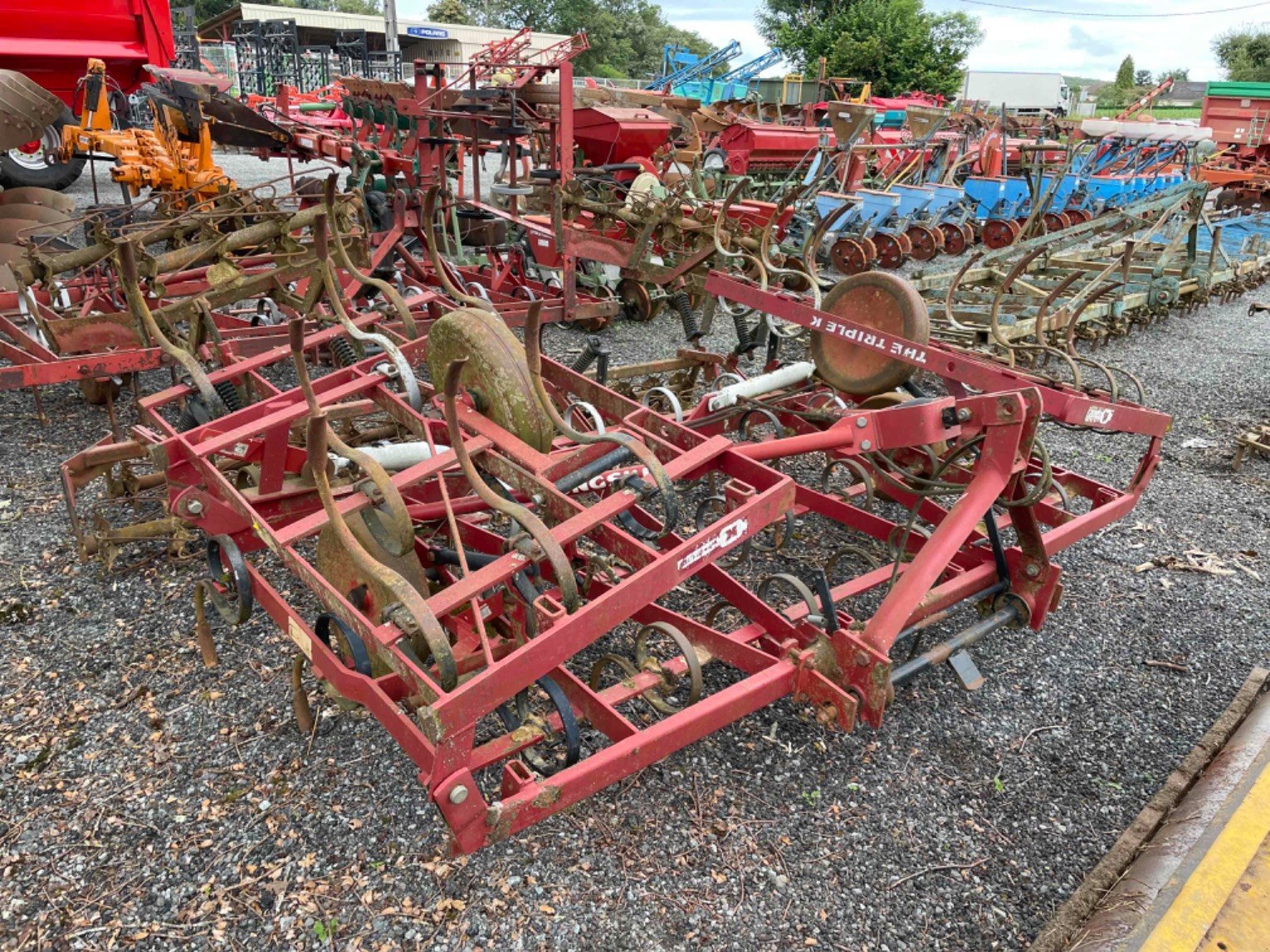 Grubber van het type Kongskilde Vibroculteur SGC49 Kongskilde, Gebrauchtmaschine in LA SOUTERRAINE (Foto 2)